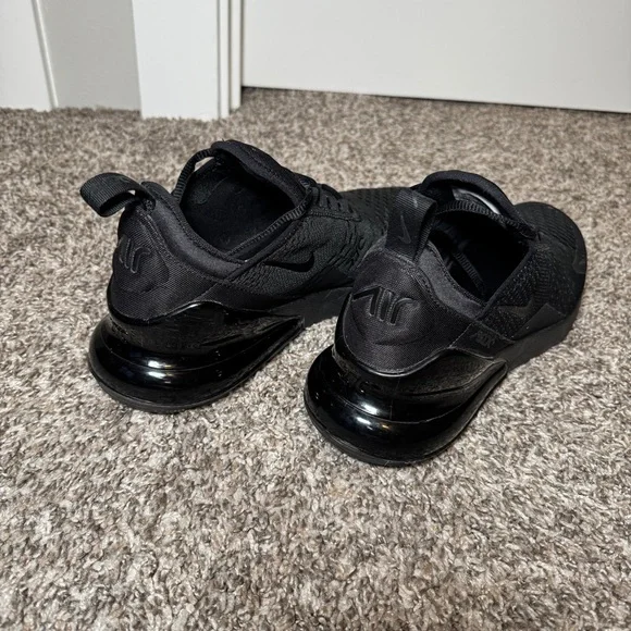 Nike Air Max 270 All Black - Picture 7 of 14